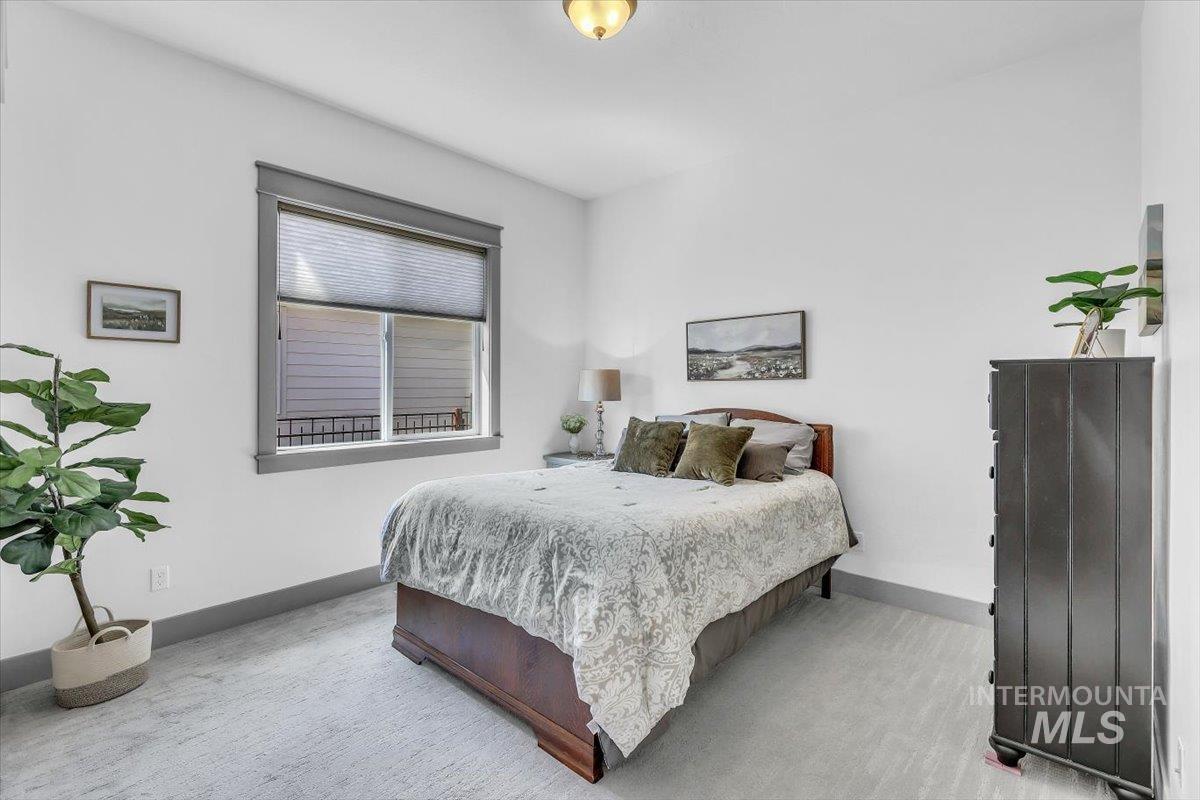 7811 W Corinthia St Property Photo 21