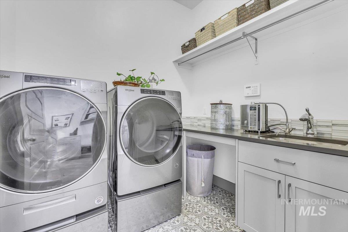 7811 W Corinthia St Property Photo 26
