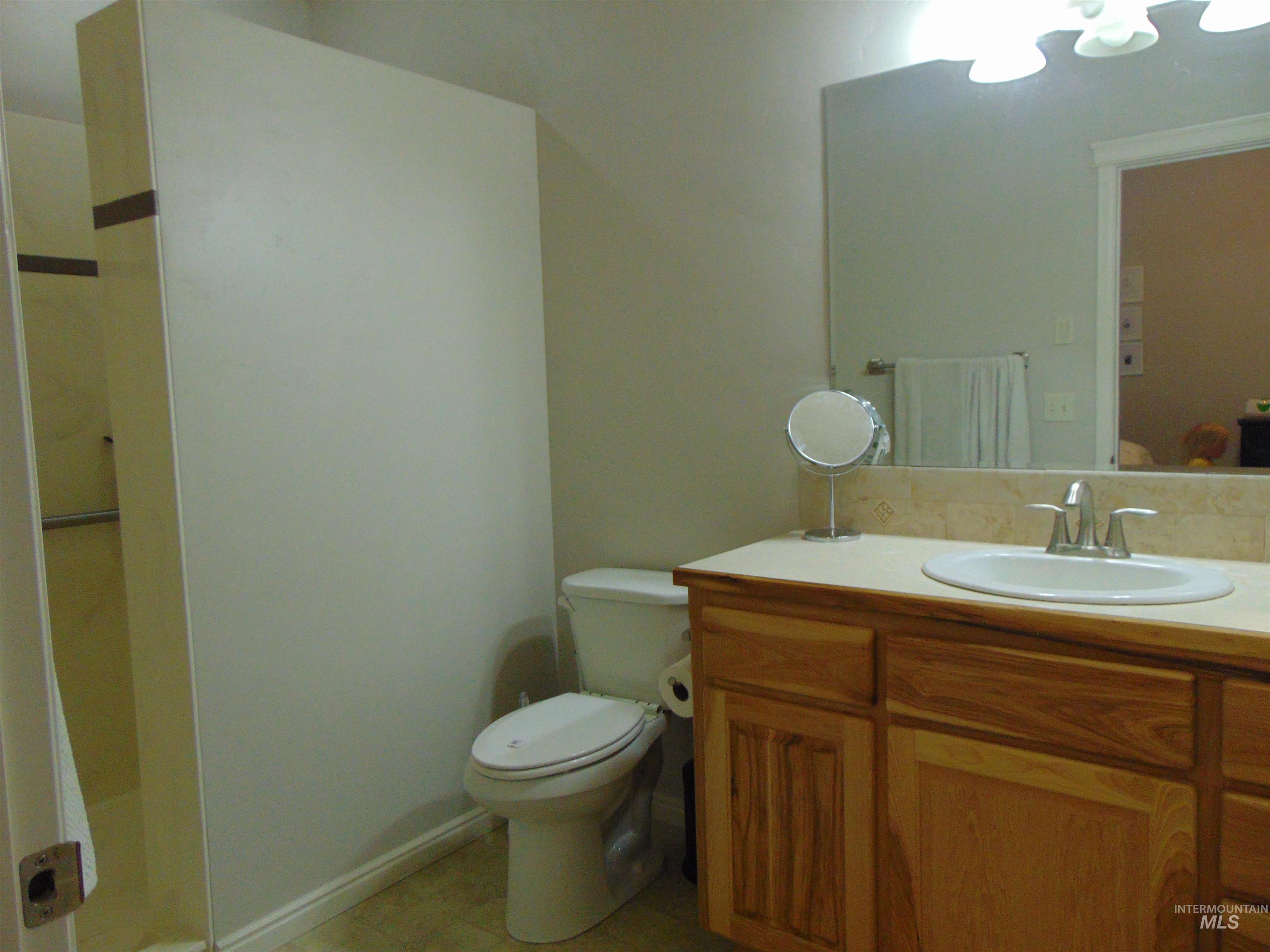 2707 Driftwood Dr. Property Photo 9
