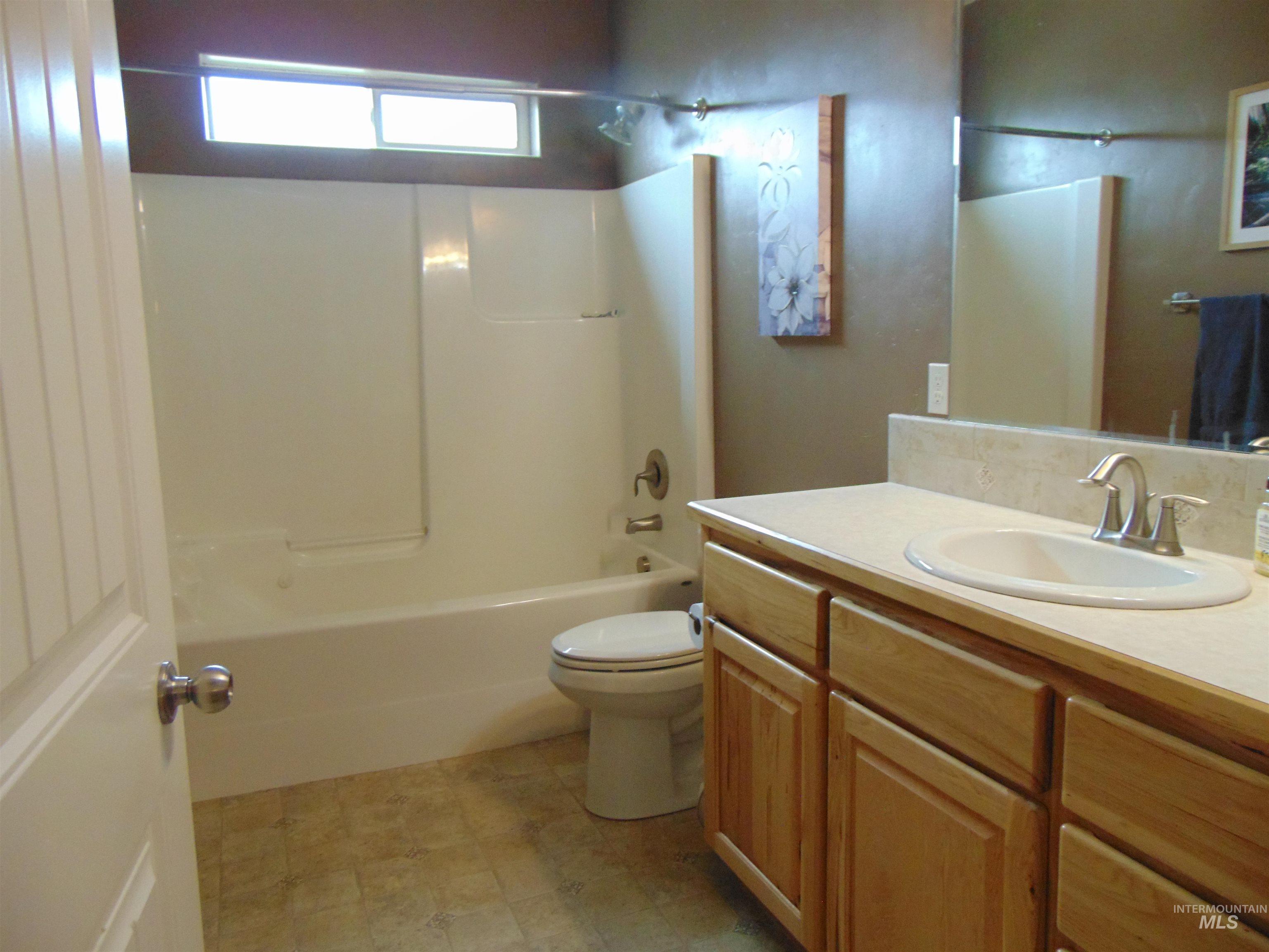 2707 Driftwood Dr. Property Photo 16