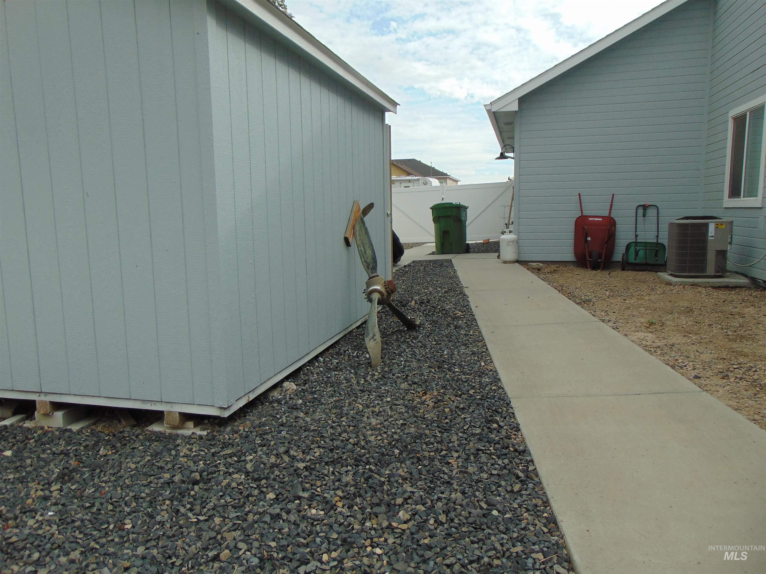 2707 Driftwood Dr. Property Photo 24