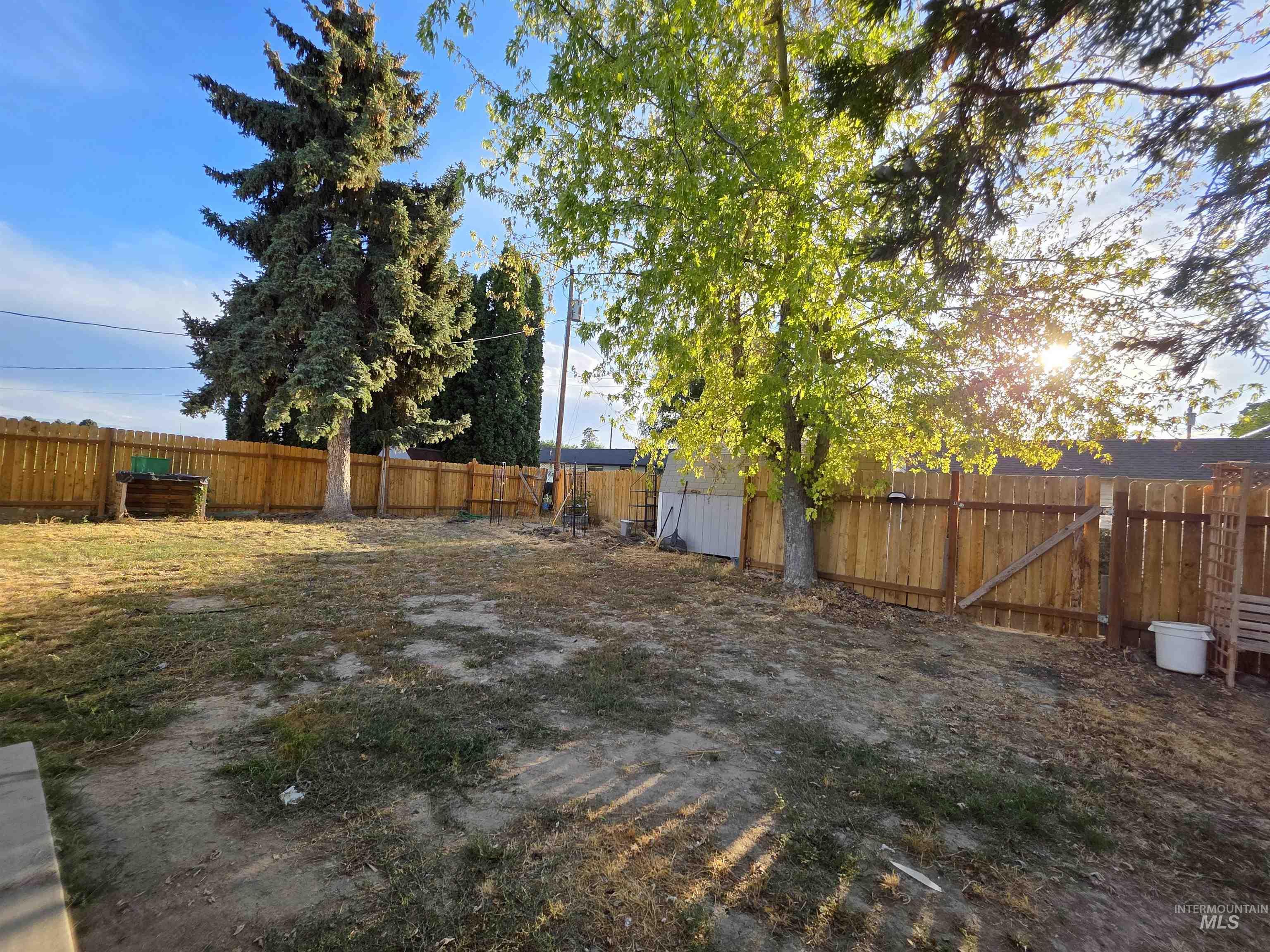 203 1st Ave W Property Photo 12