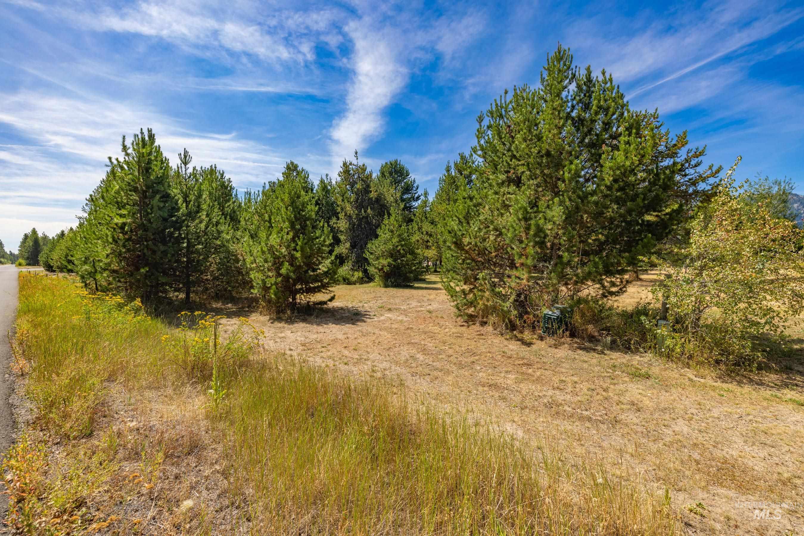 12917 Spring Valley Road Property Photo 3