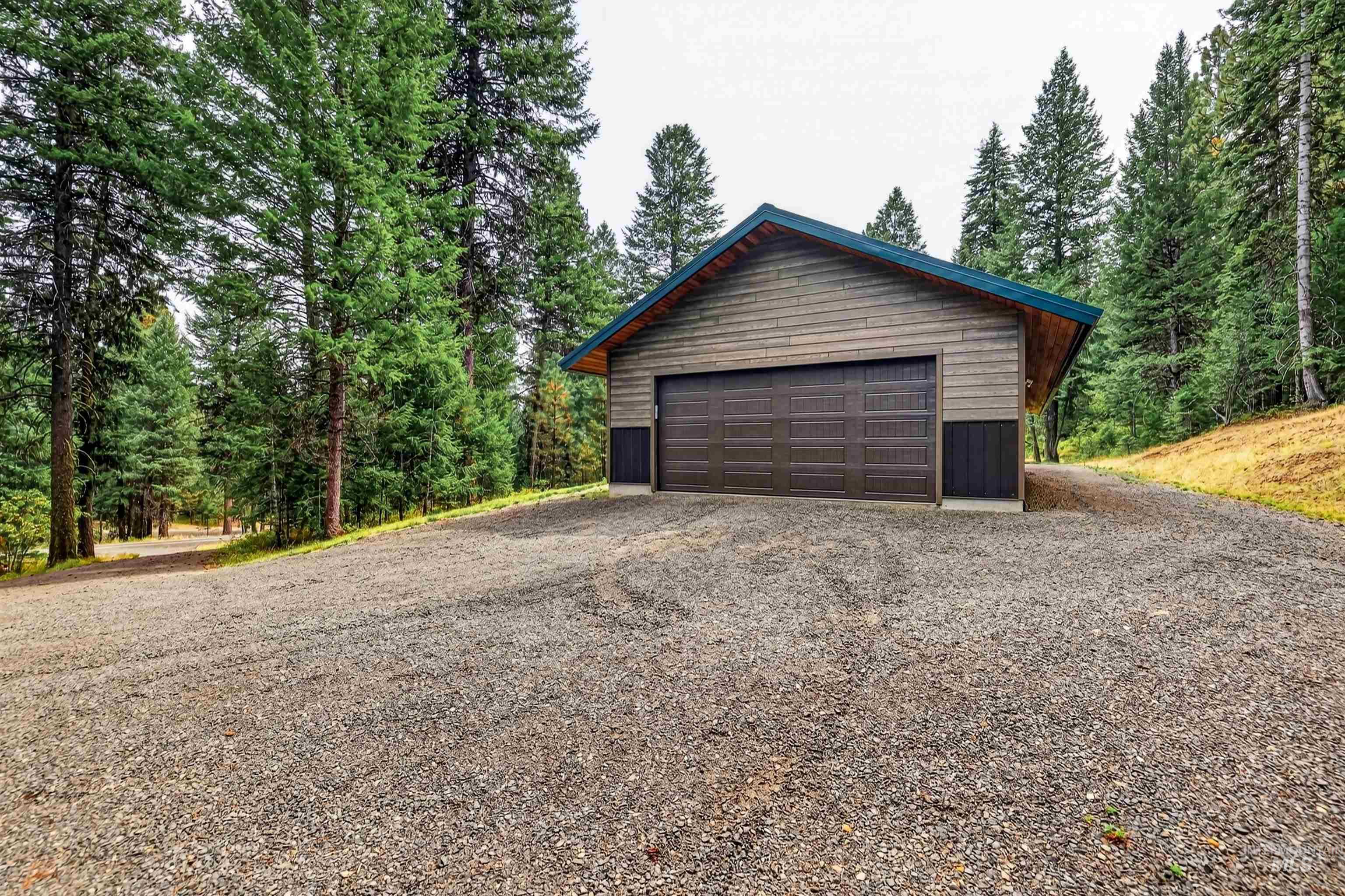 4025 Little Salmon Ct Property Photo 39