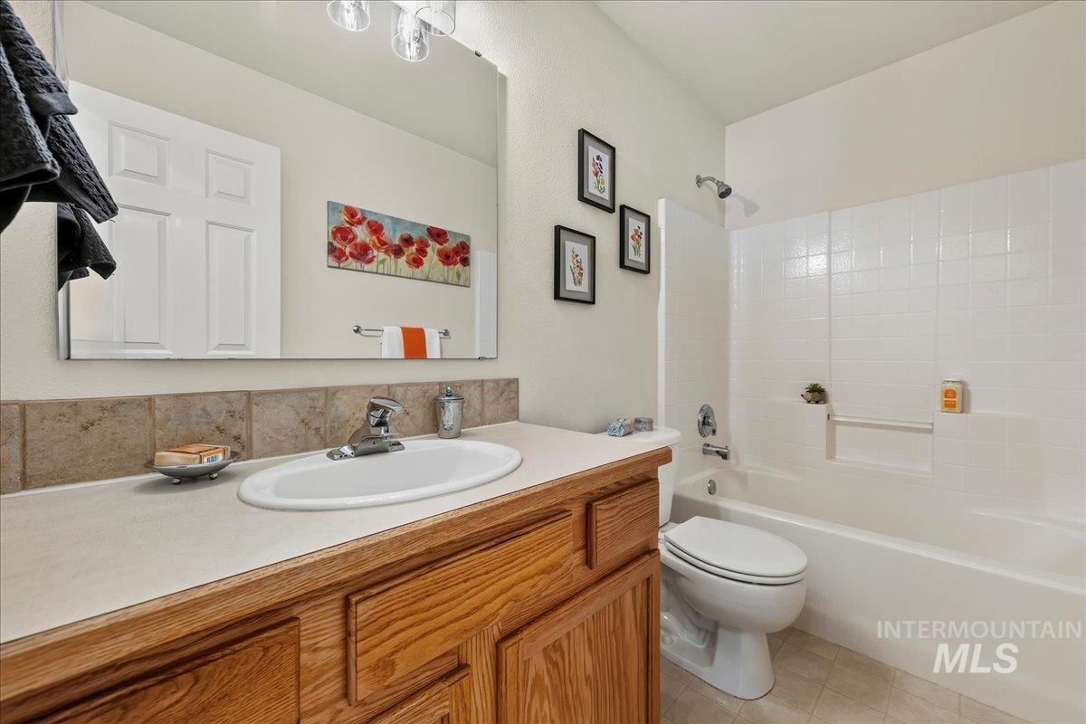 2356 W Hill Road Property Photo 20