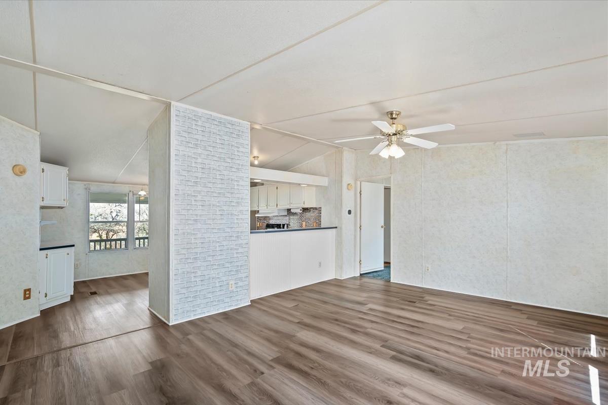 6321 Shari Hill Property Photo 3