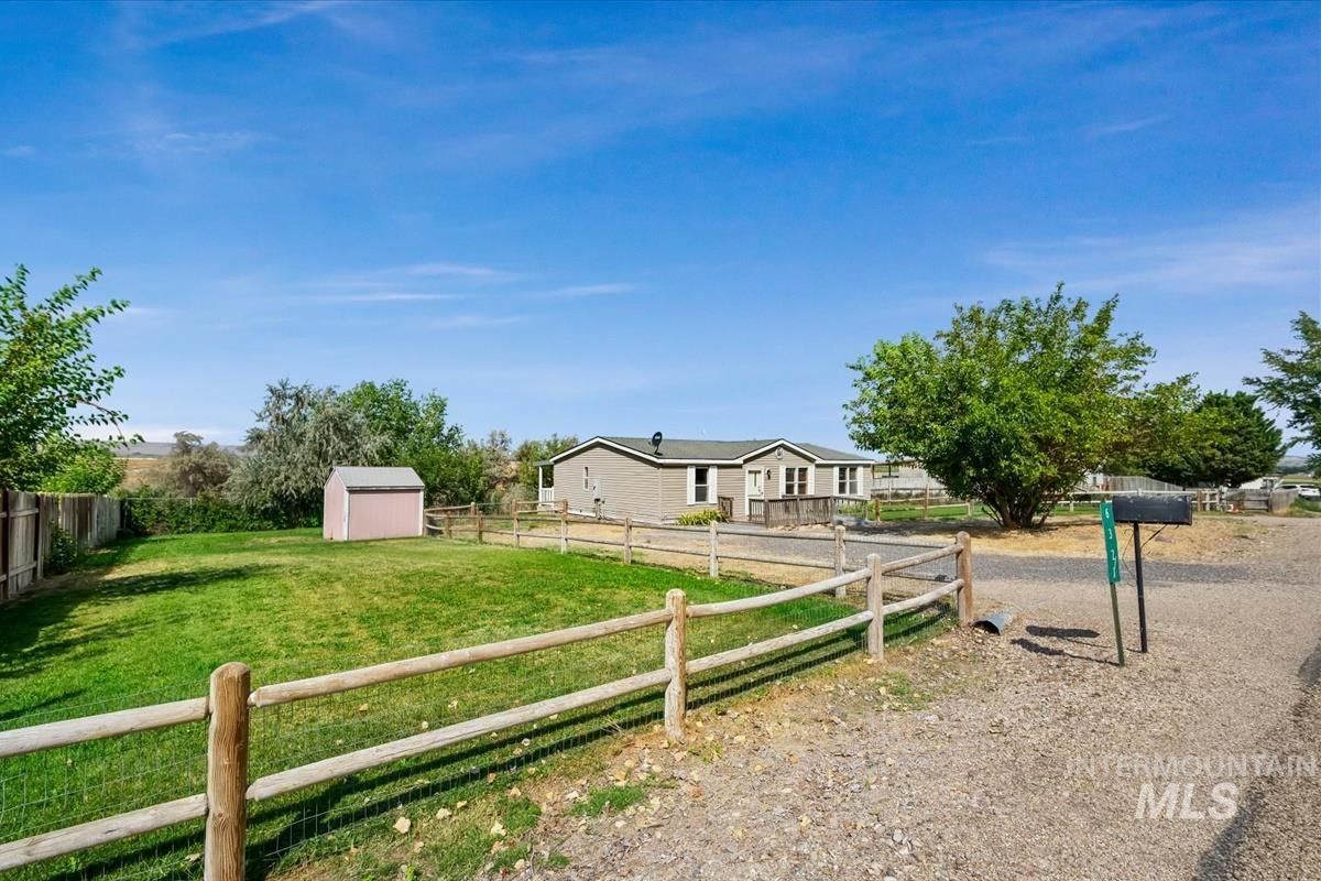 6321 Shari Hill Property Photo 31