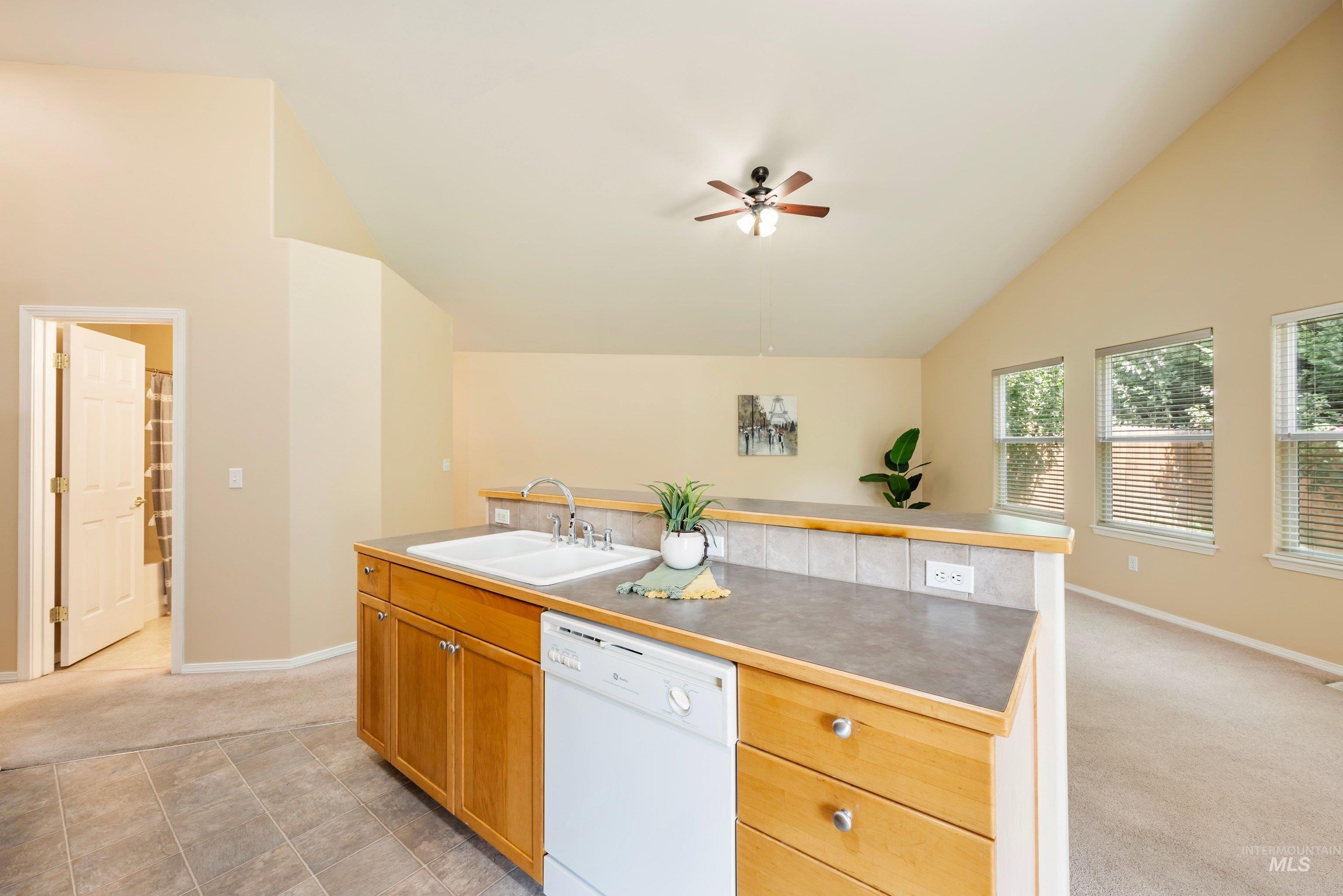 5058 Partagas Ave Property Photo 3