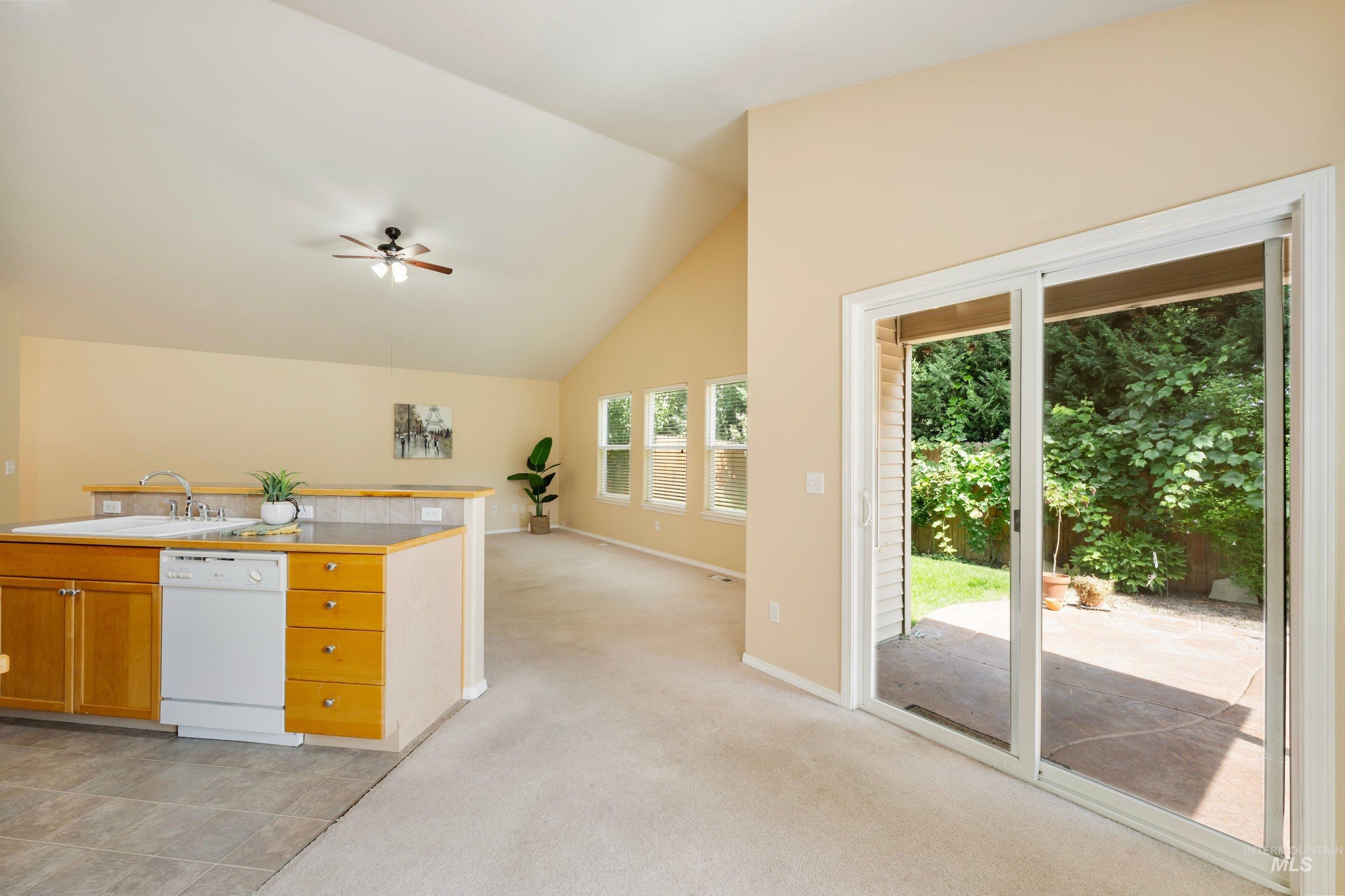 5058 Partagas Ave Property Photo 9