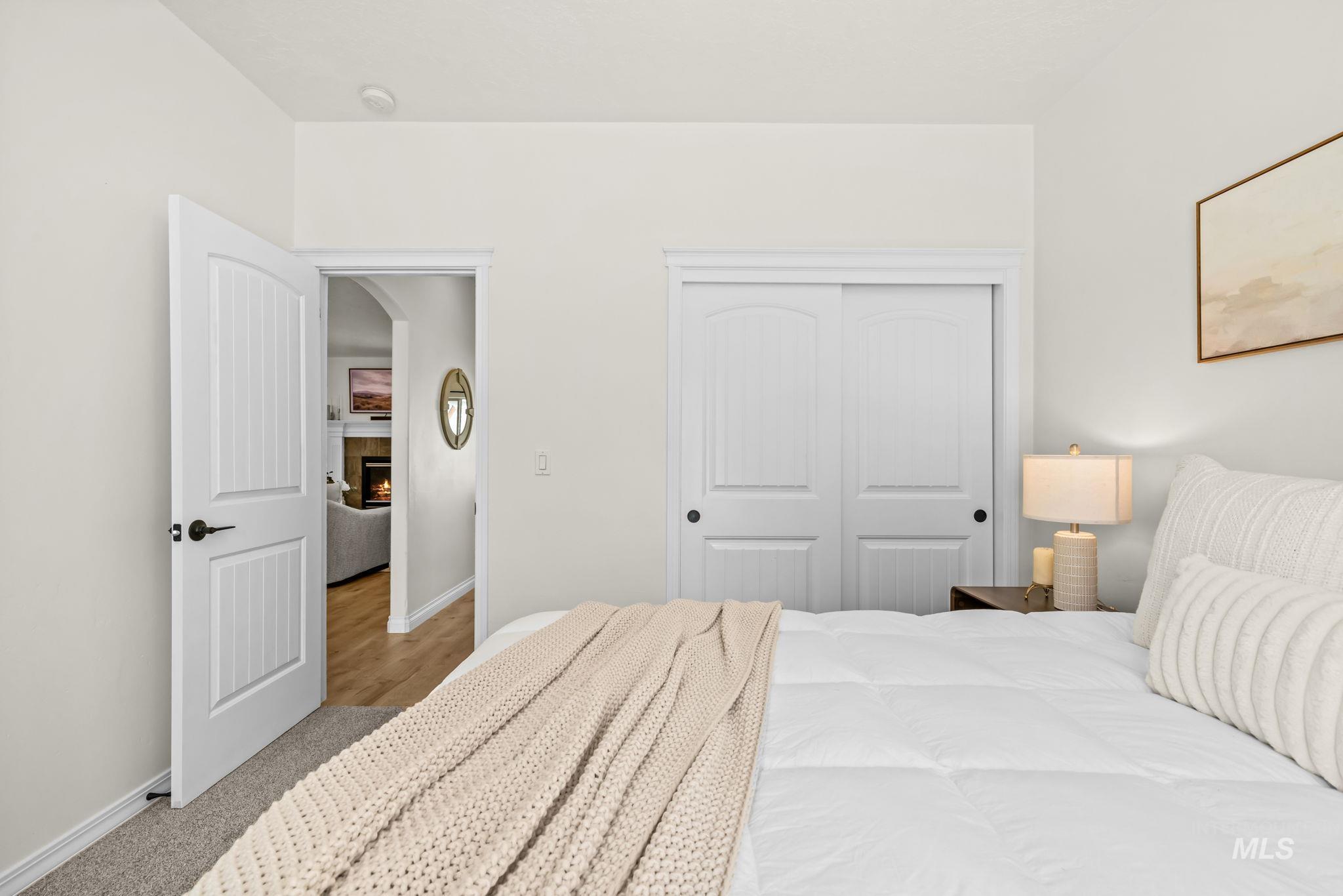 2818 E Shadowview Property Photo 25