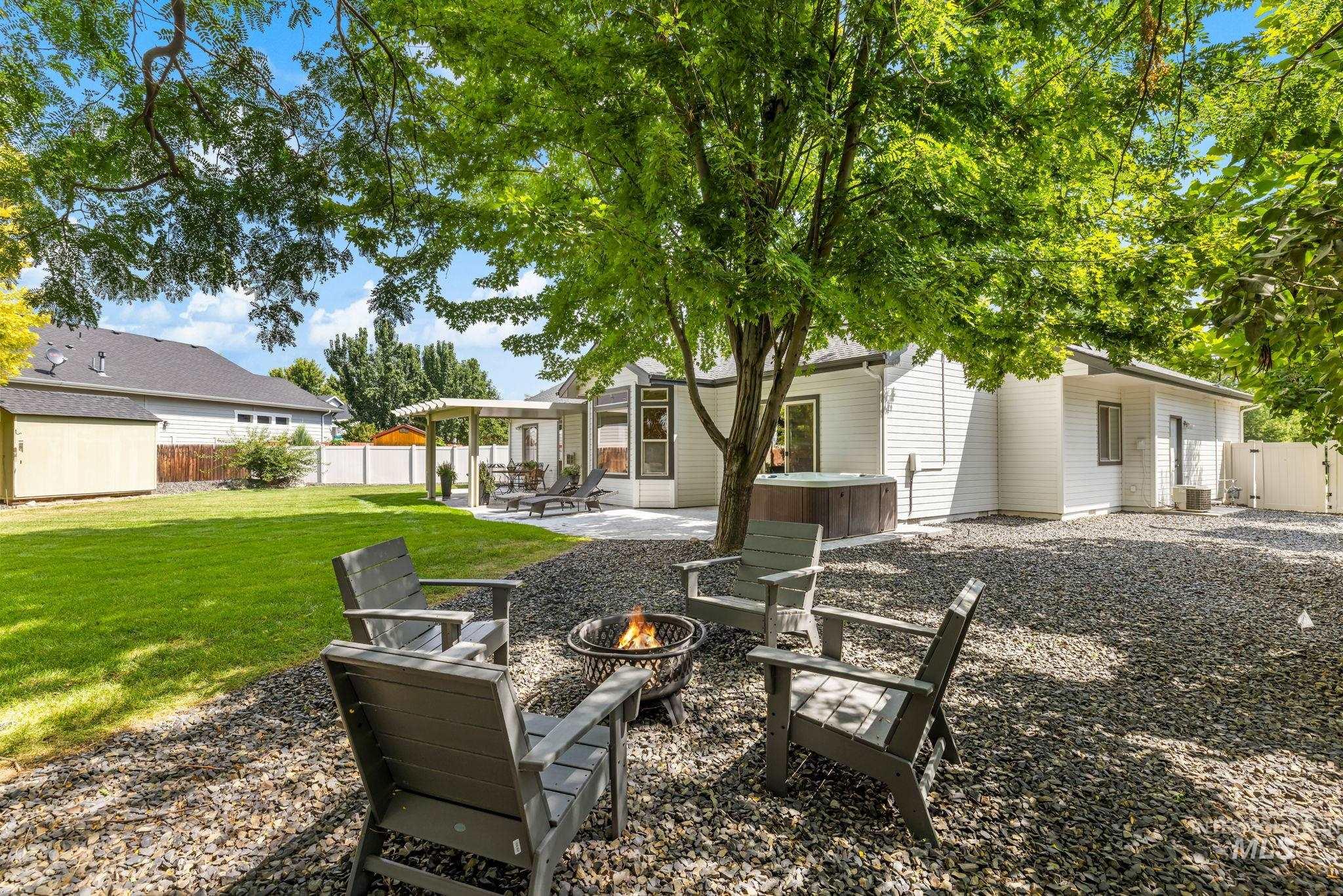 2818 E Shadowview Property Photo 31