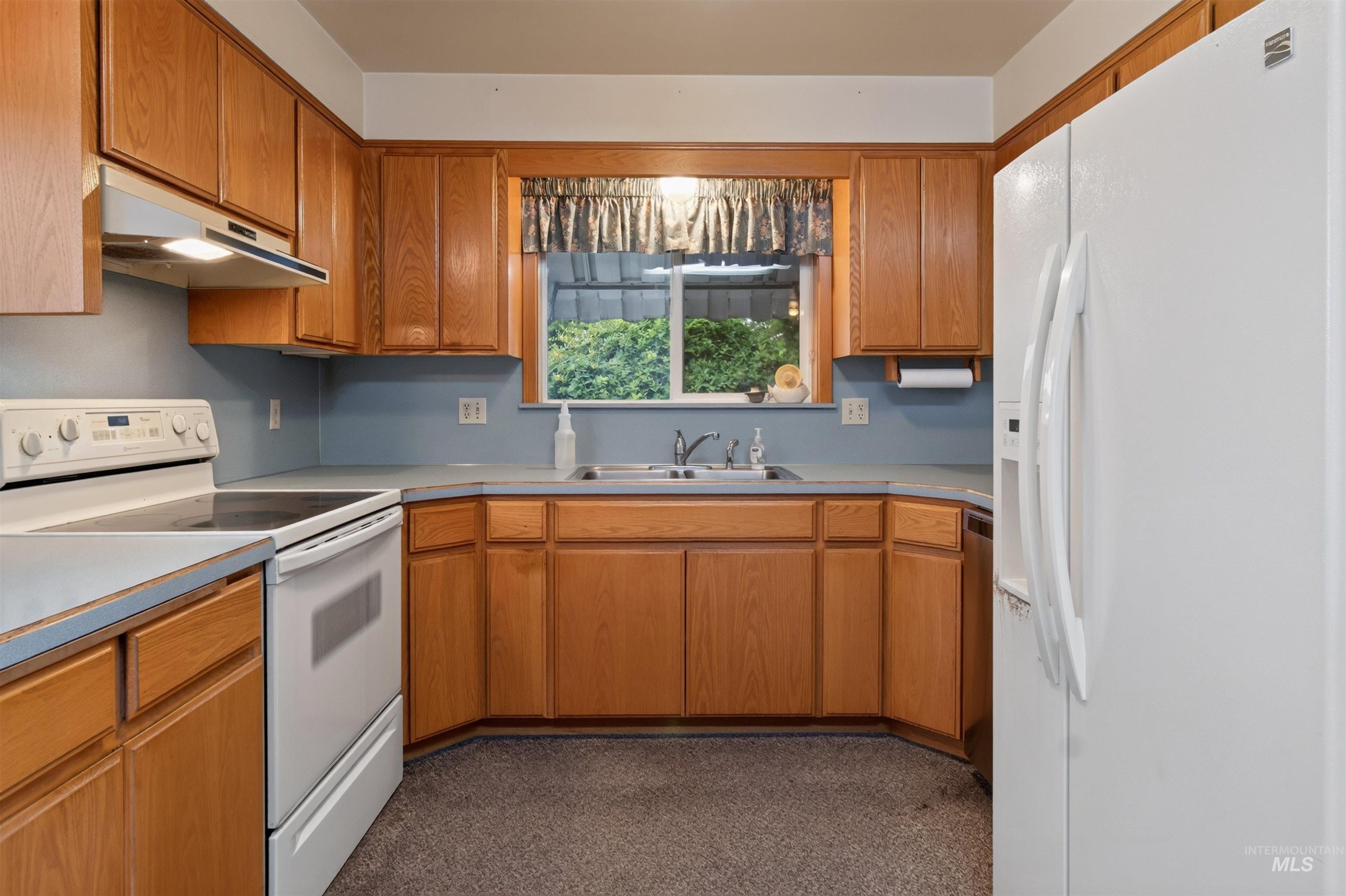 1741 21st St Property Photo 16