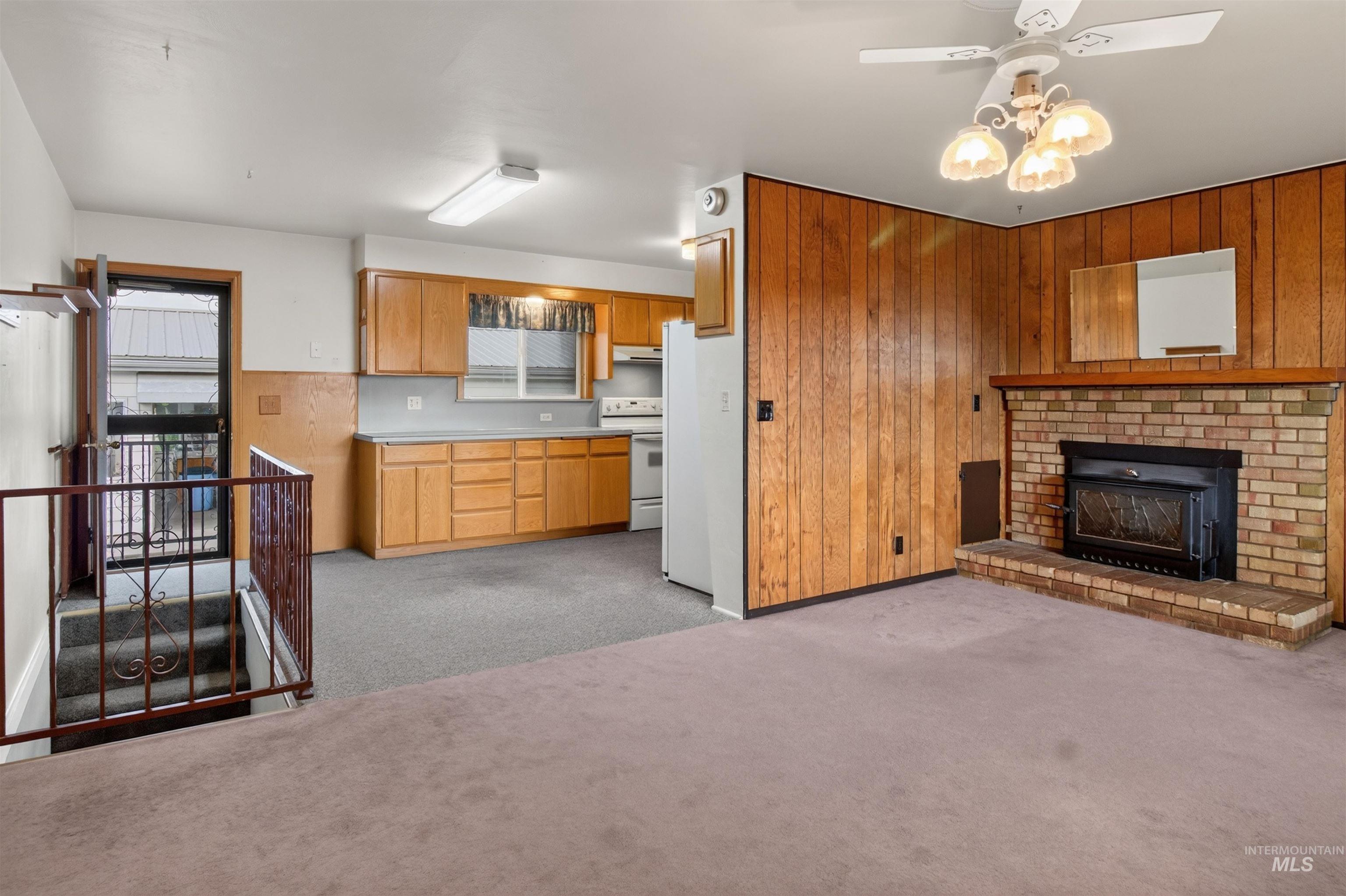 1741 21st St Property Photo 18