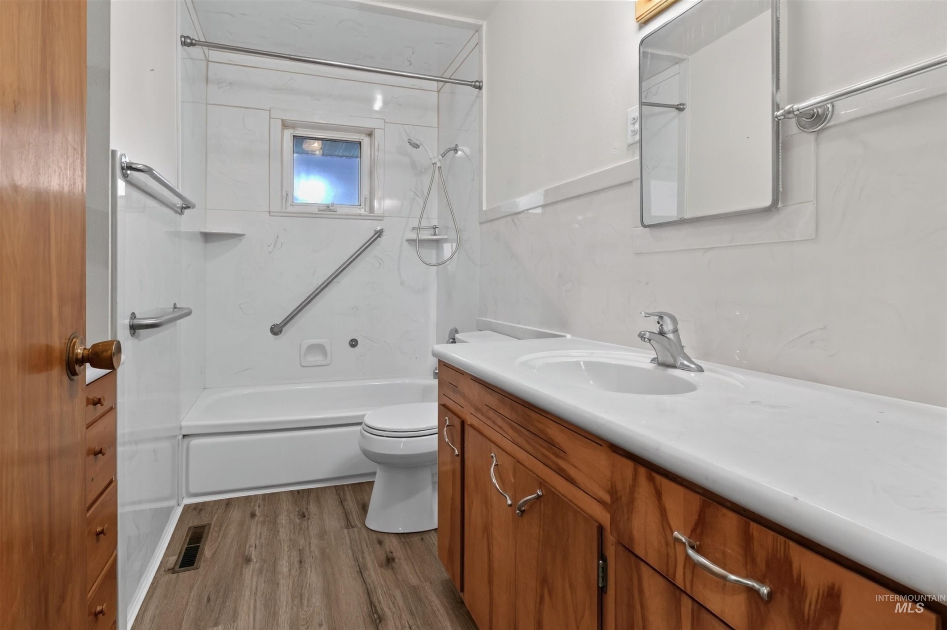 1741 21st St Property Photo 25