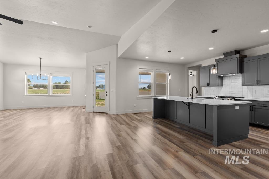 424 October Sky St Property Photo 14