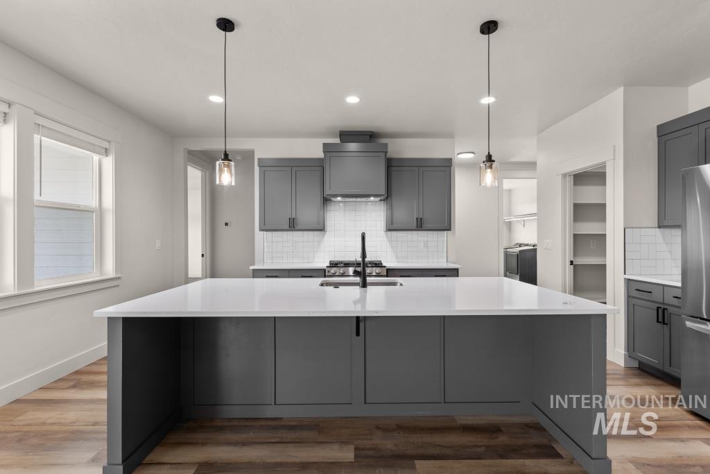 424 October Sky St Property Photo 17