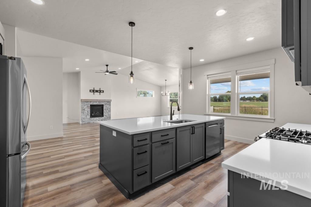424 October Sky St Property Photo 21