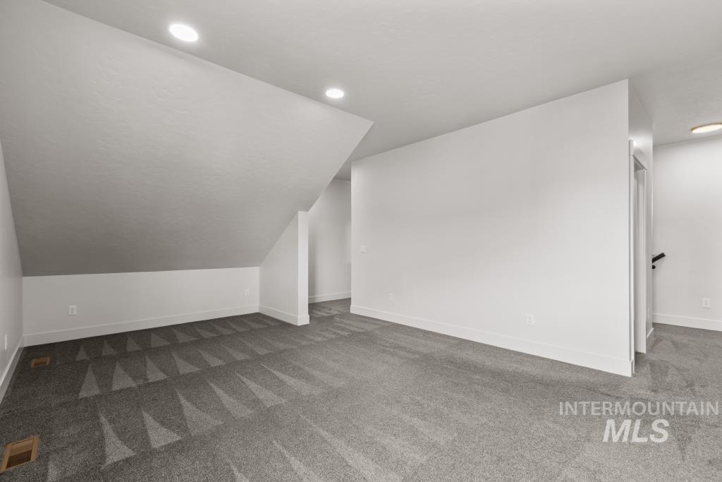 424 October Sky St Property Photo 41