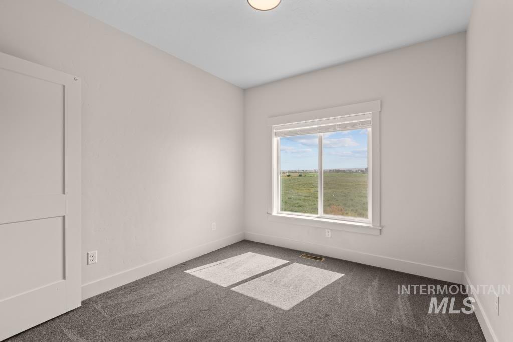 424 October Sky St Property Photo 42
