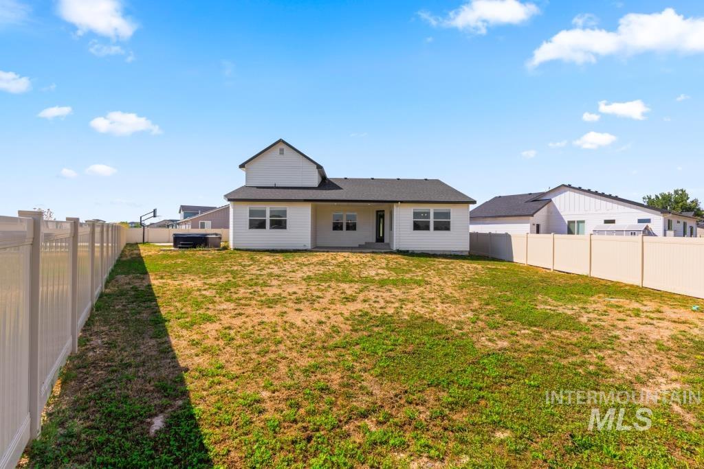 424 October Sky St Property Photo 48