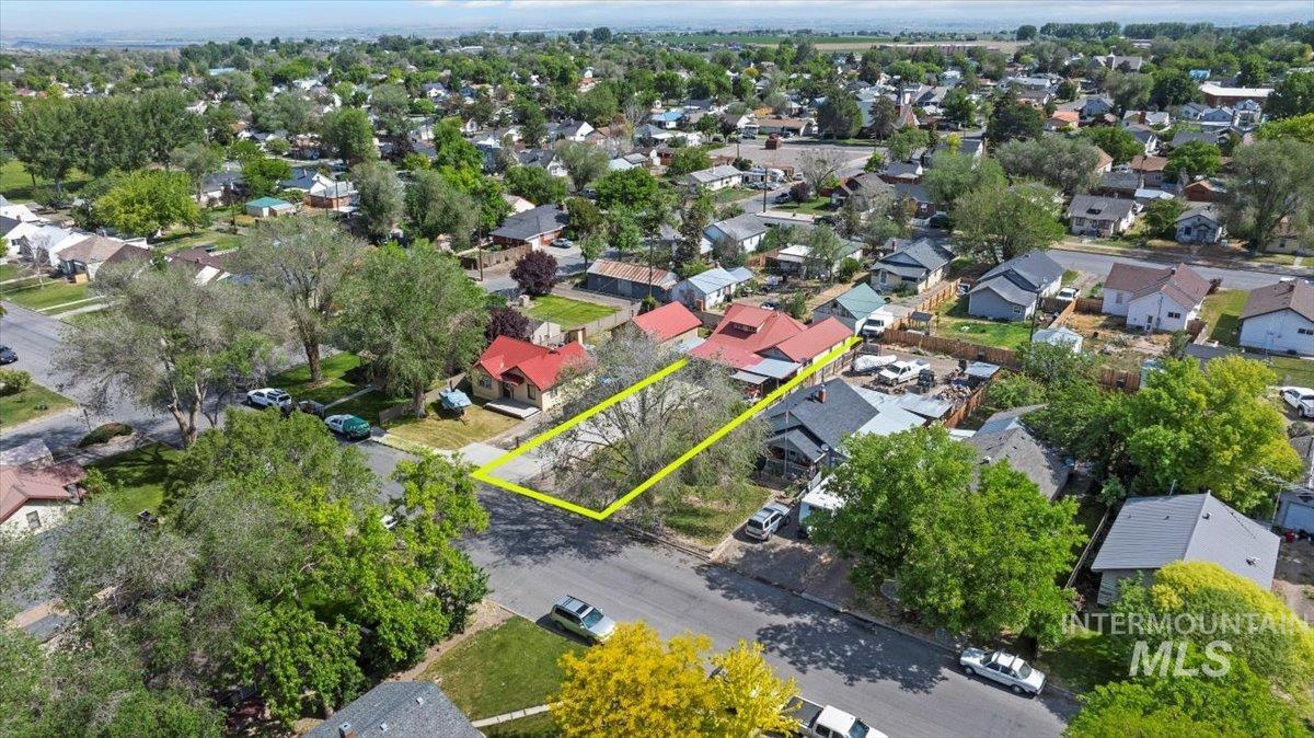 320 14th Ave N Property Photo 30
