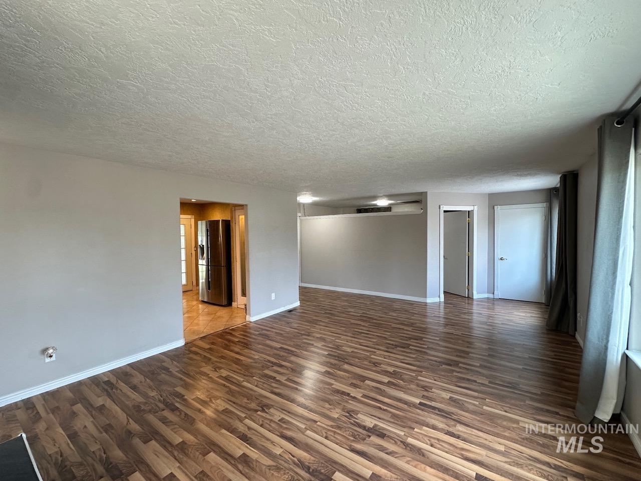 930 N 8th St Property Photo 5