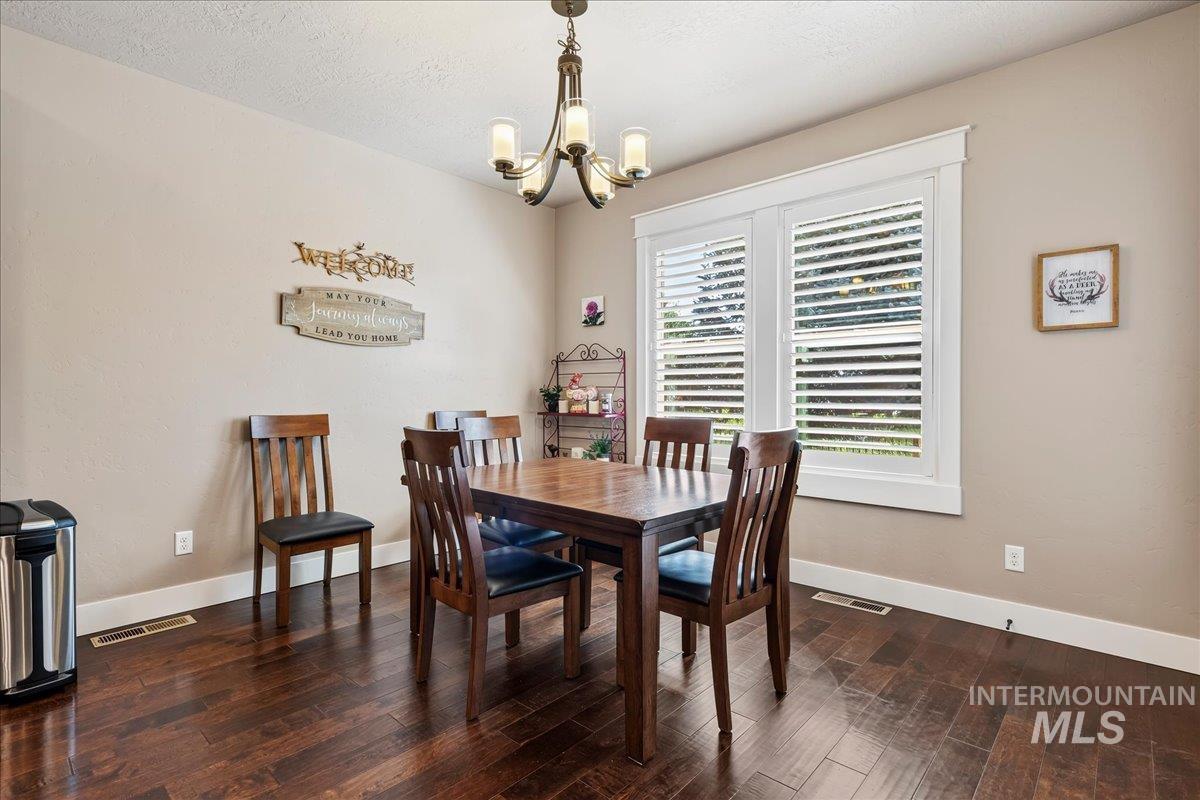 10165 W Purple Ash Dr. Property Photo 6