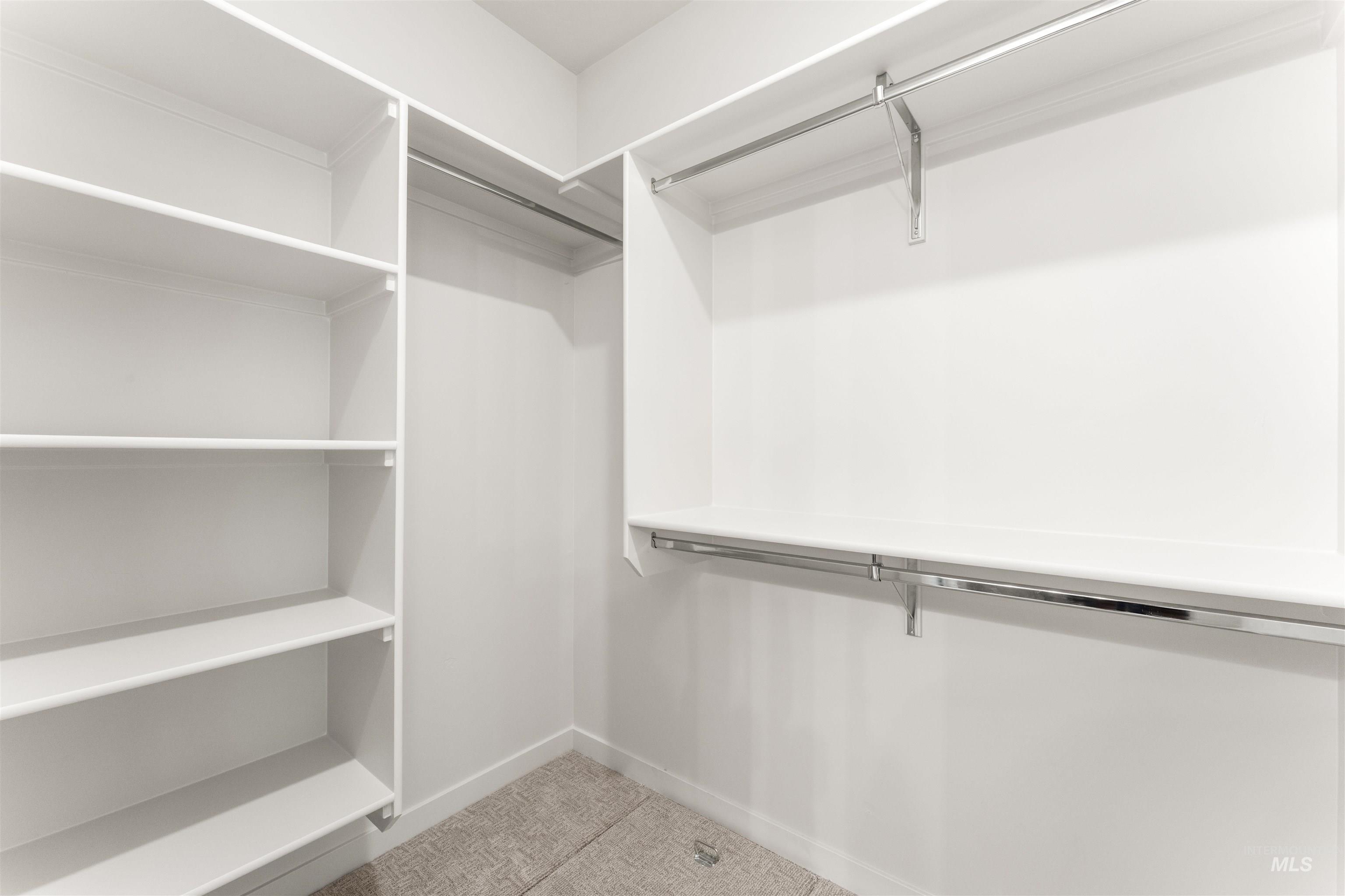 11896 W Joslyn Lane Property Photo 10