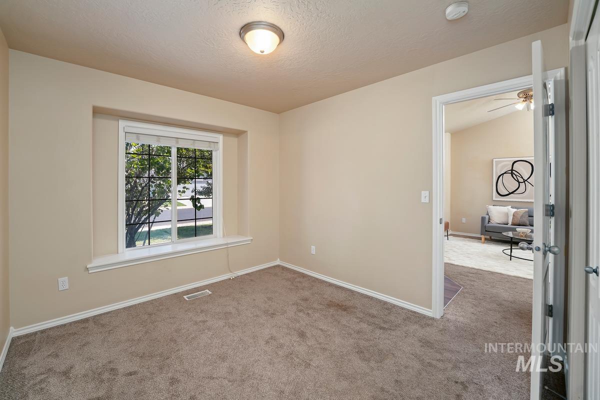 5285 N Arezzo Ave Property Photo 12