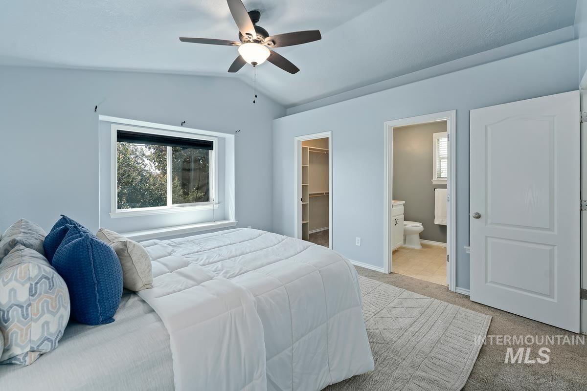 5285 N Arezzo Ave Property Photo 14