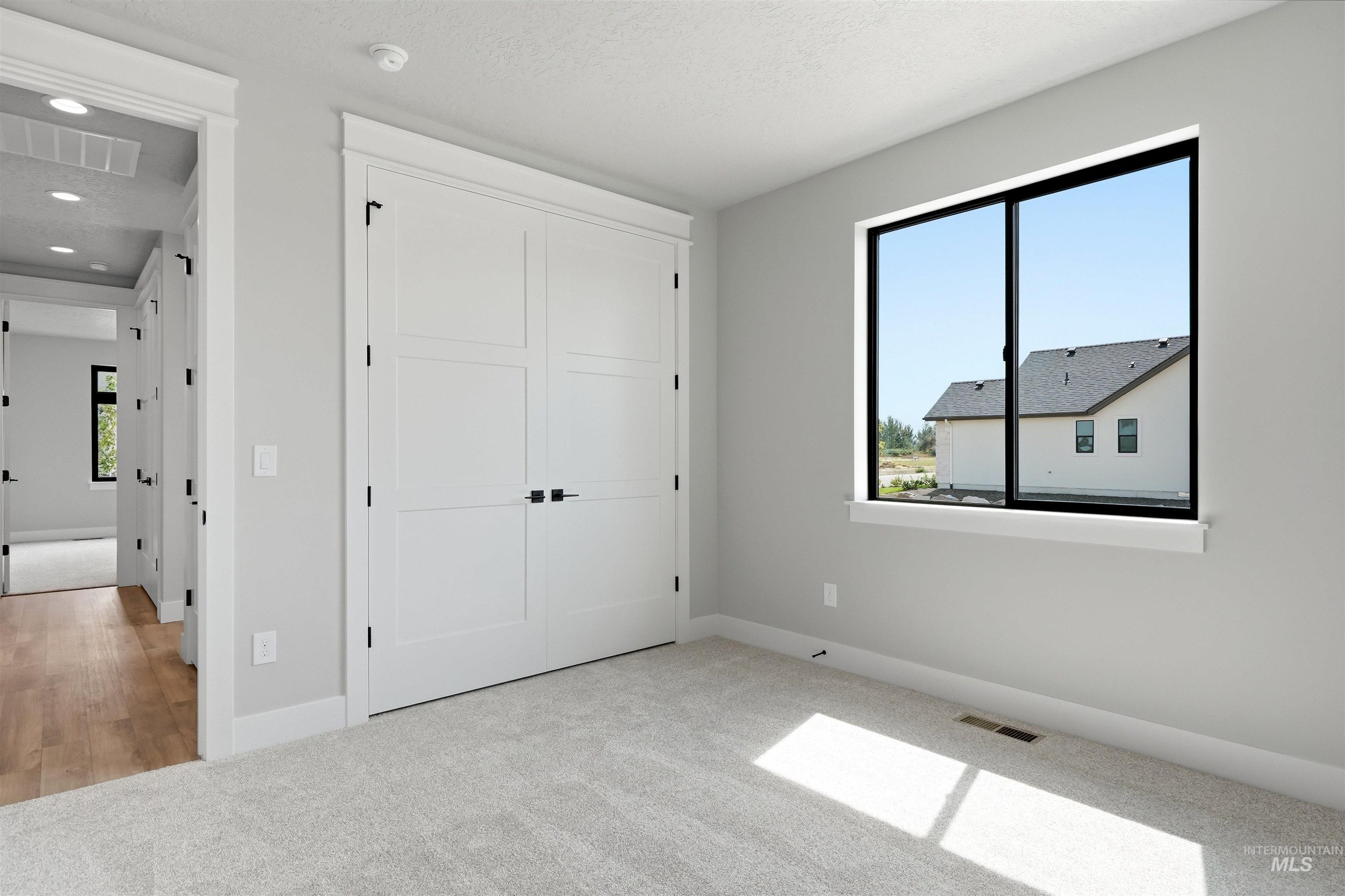 522 Founder Ave Property Photo 35