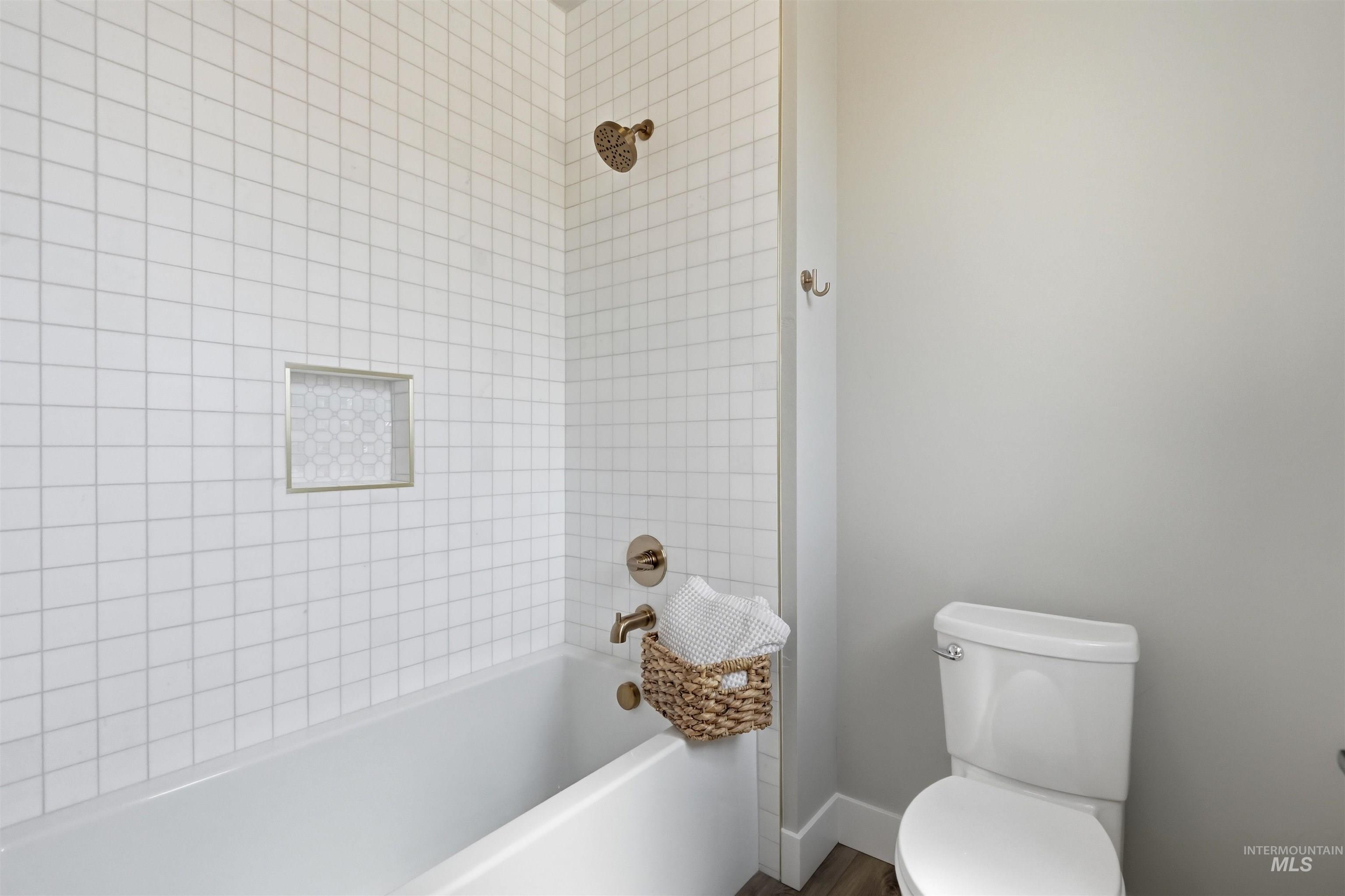 522 Founder Ave Property Photo 37