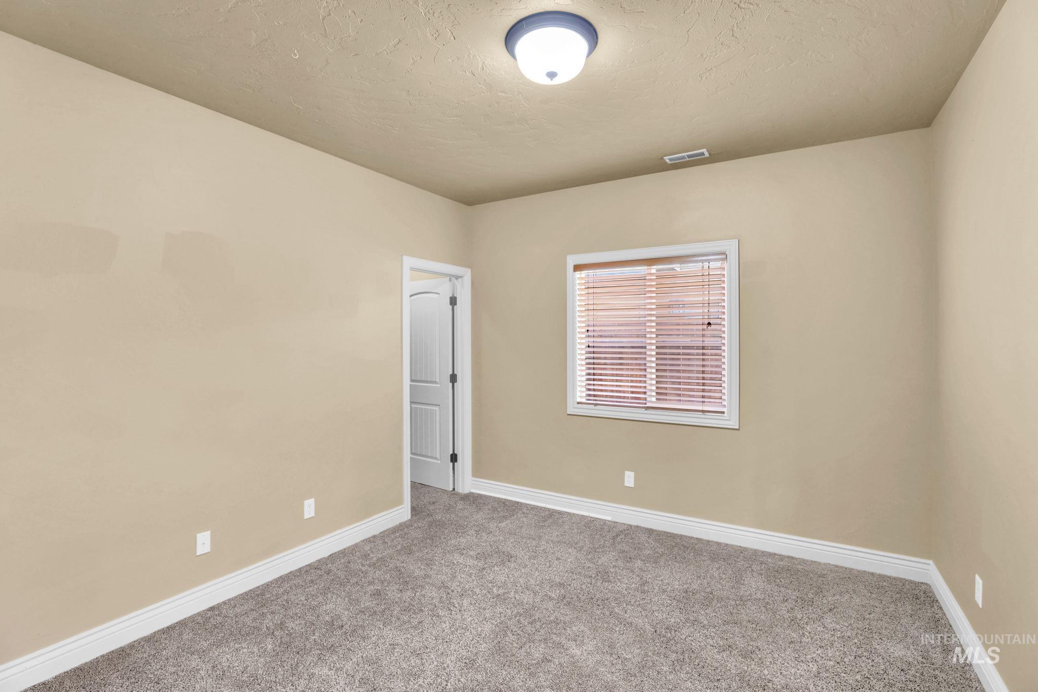 9585 W Canford Dr Property Photo 7