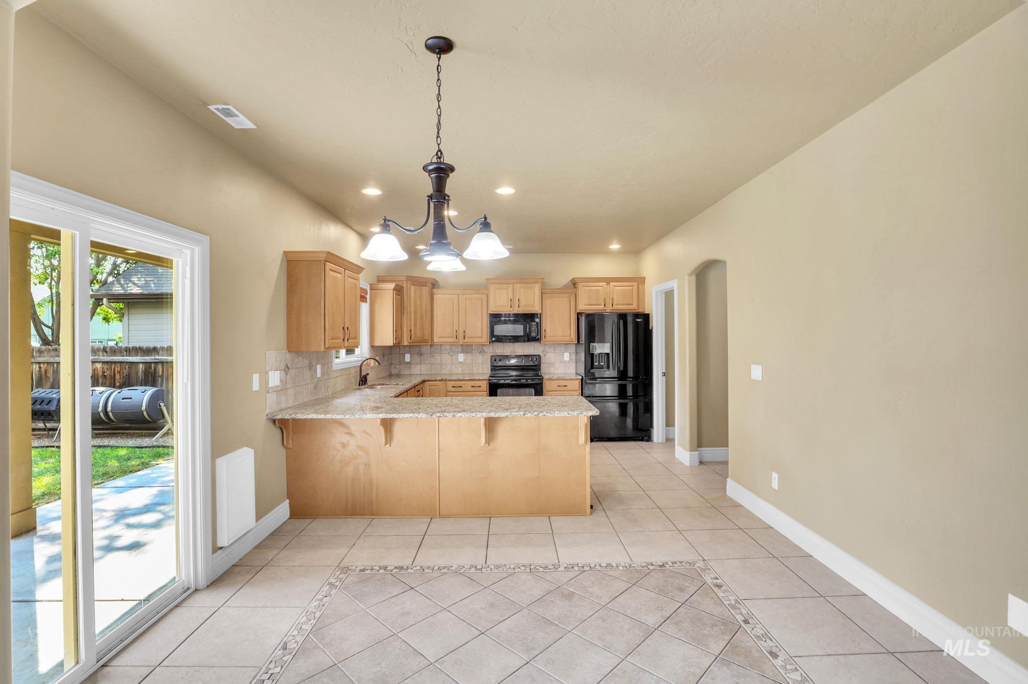 9585 W Canford Dr Property Photo 12