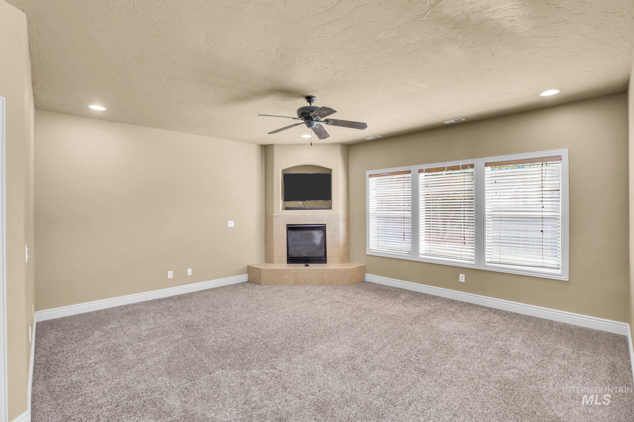 9585 W Canford Dr Property Photo 16
