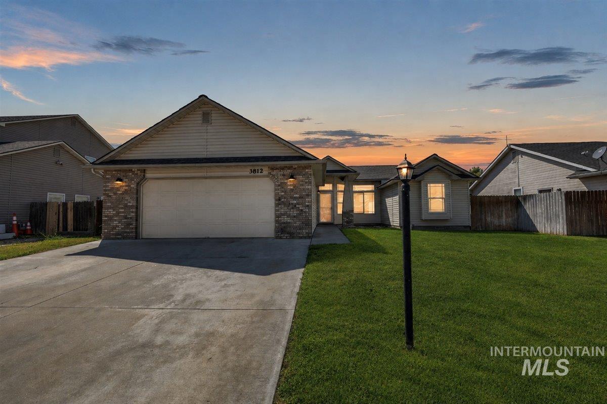 3812 Stonehedge Way Property Photo 2
