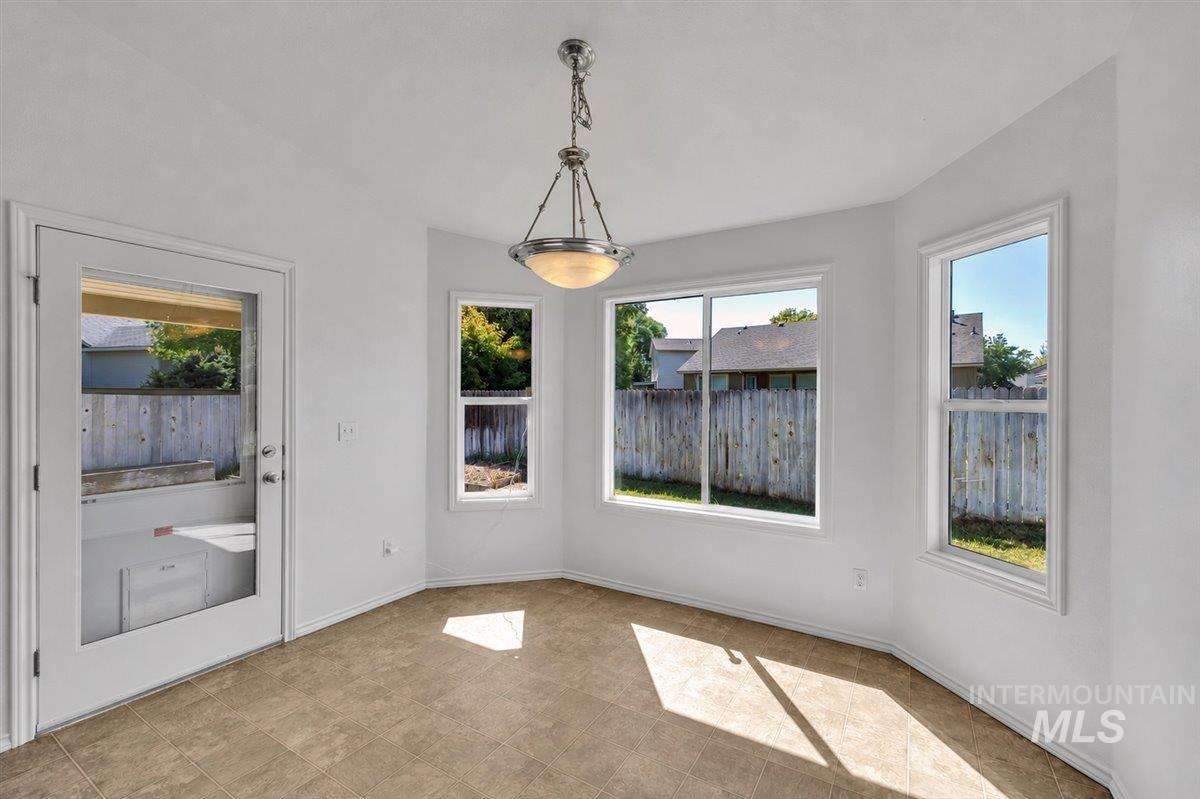 3812 Stonehedge Way Property Photo 8