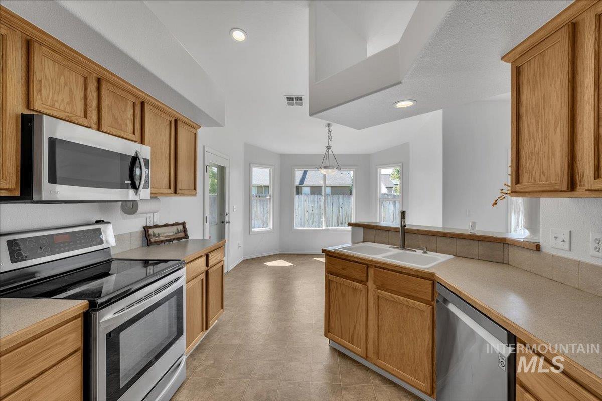 3812 Stonehedge Way Property Photo 11