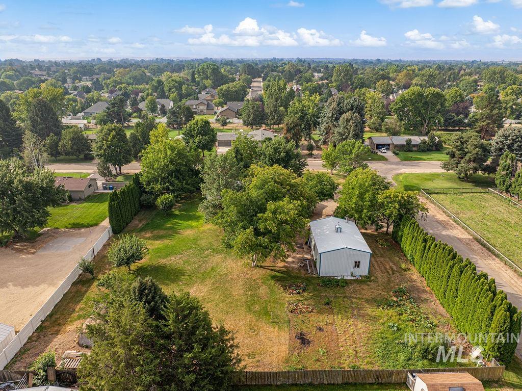 10950 W Netherland Drive Property Photo 3