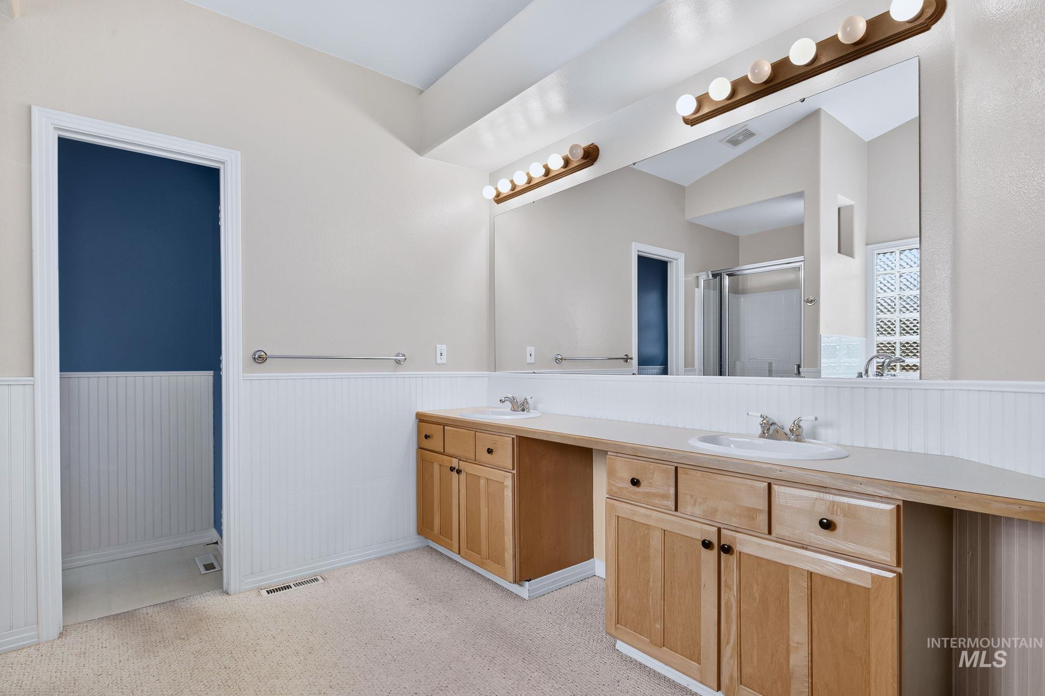 2338 E Poppy Hills Property Photo 17