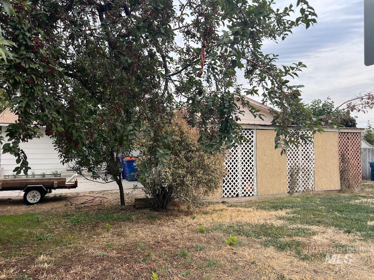 1550 S Jade Property Photo 22