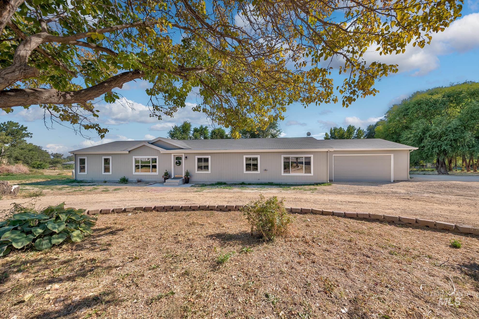 2377 Lower Pond Ln Property Photo 33
