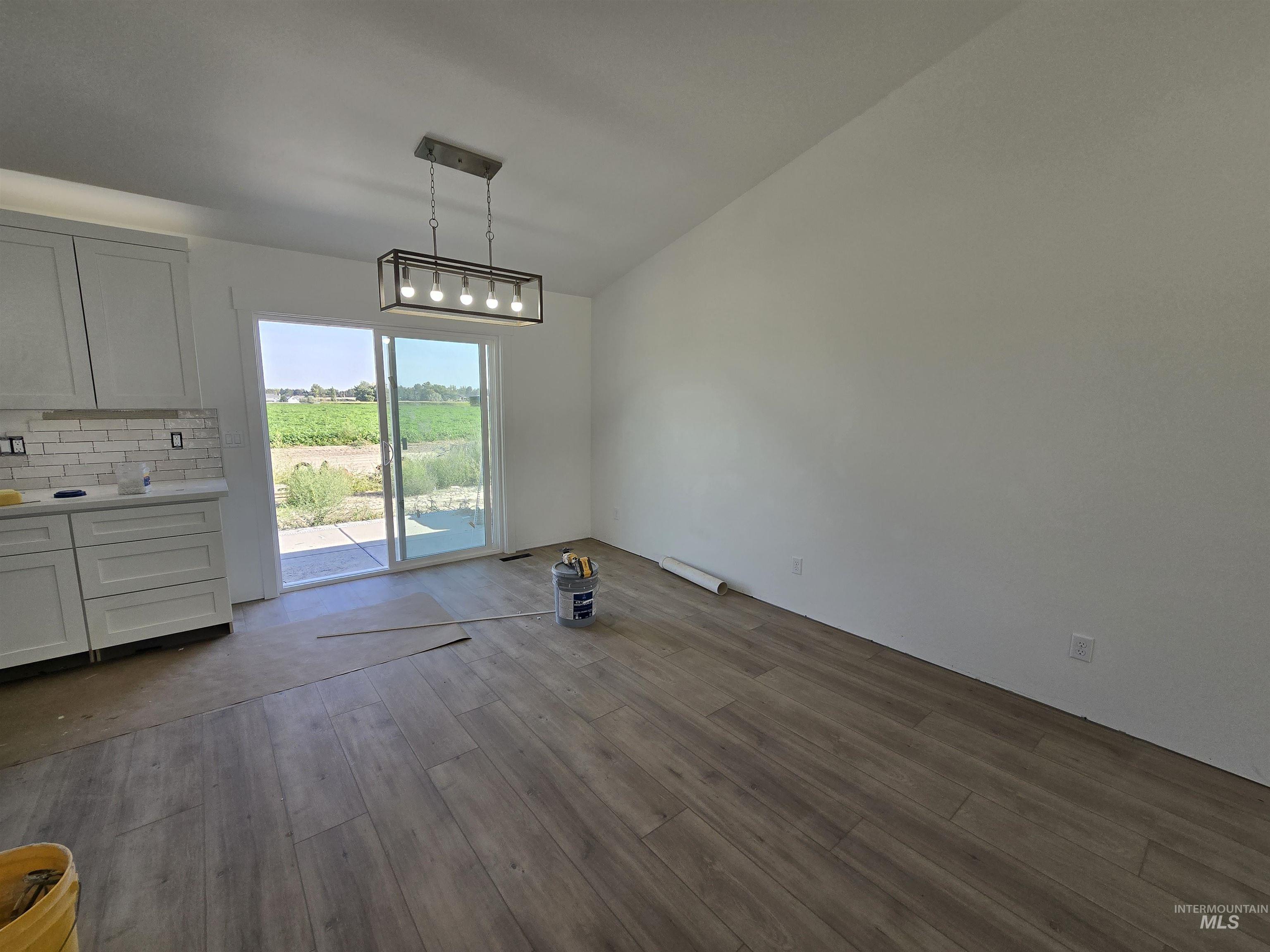3161 Scorpio Lane Property Photo 4