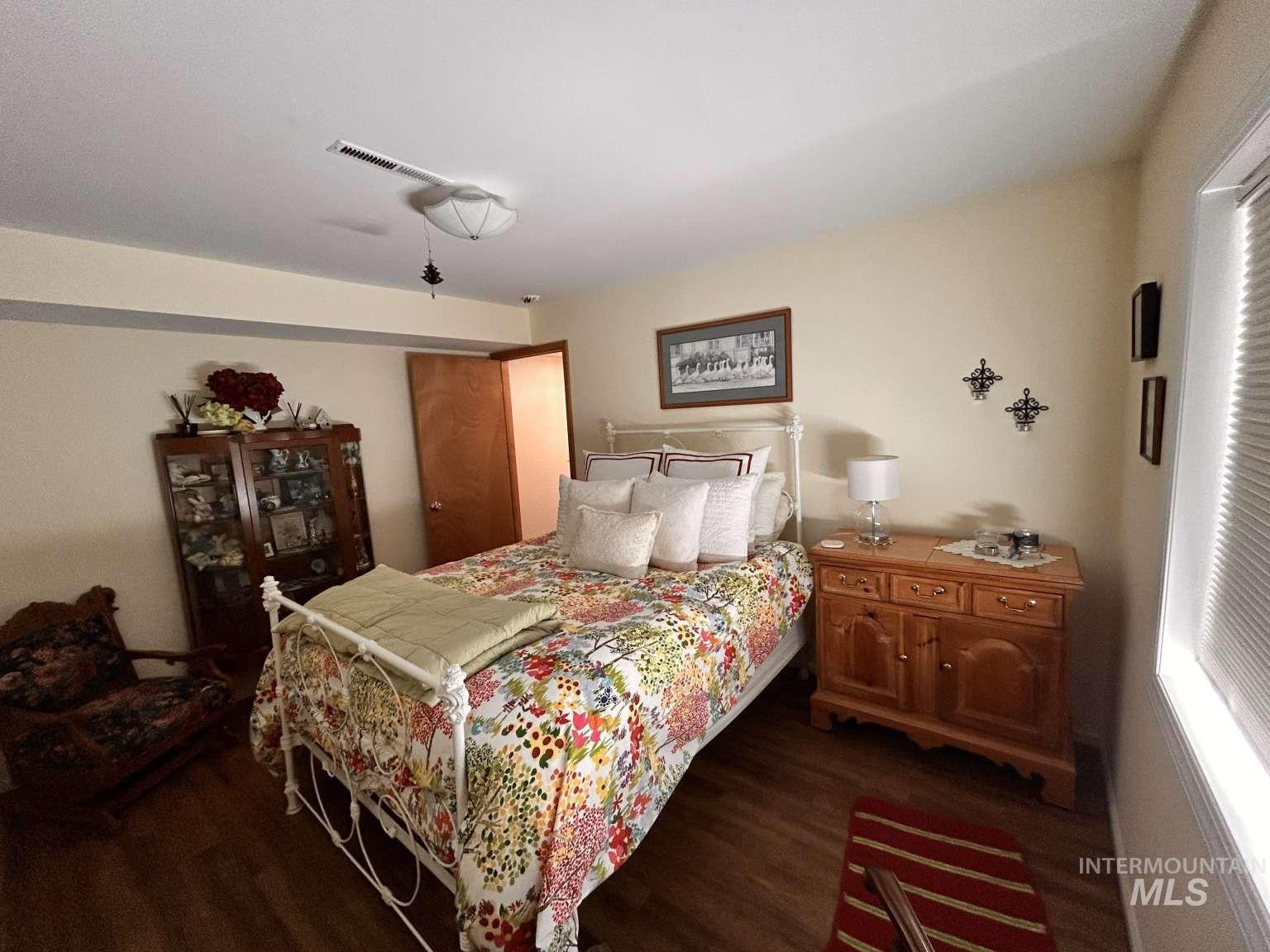 105 N Pine St Property Photo 22