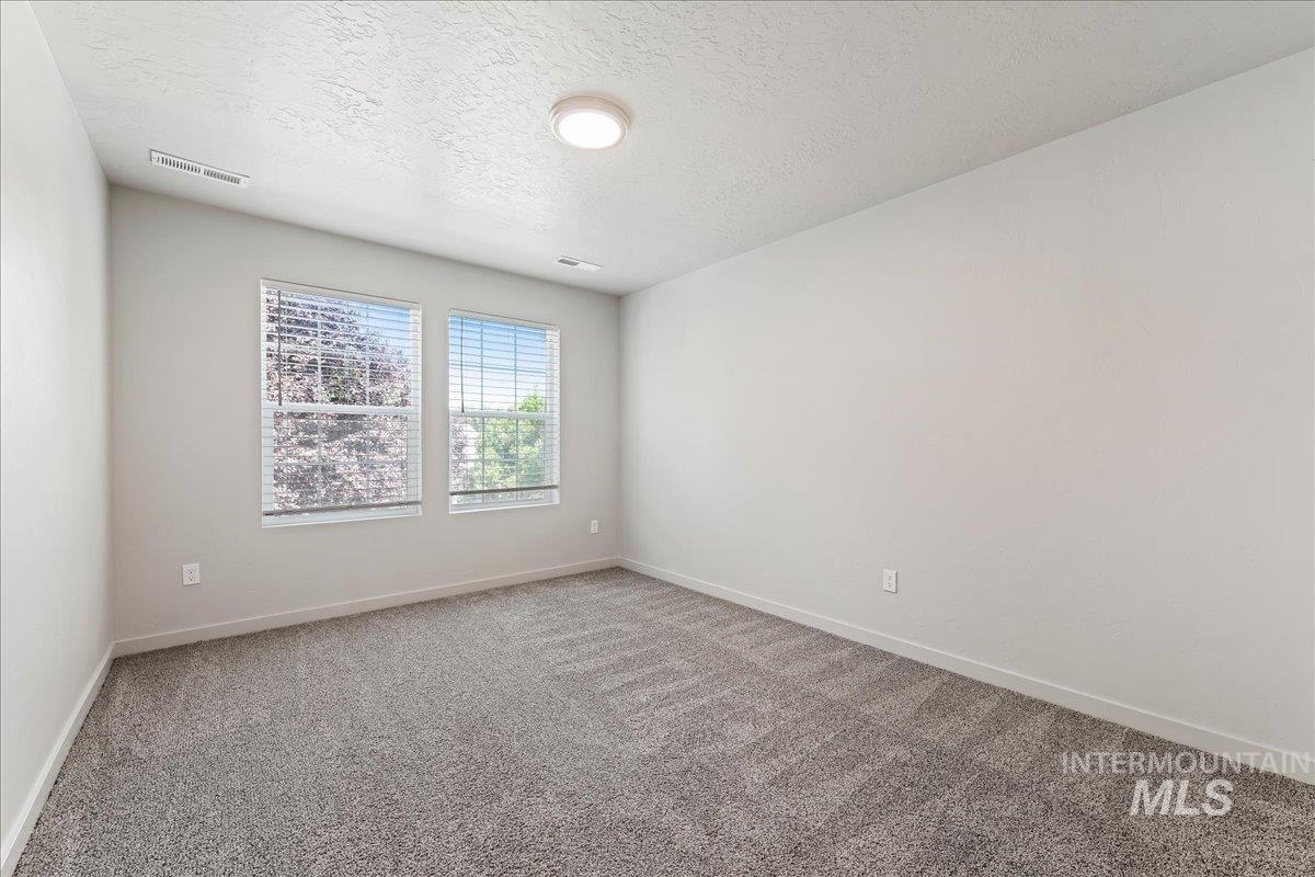 11310 W Knightsbridge Ct Property Photo 16