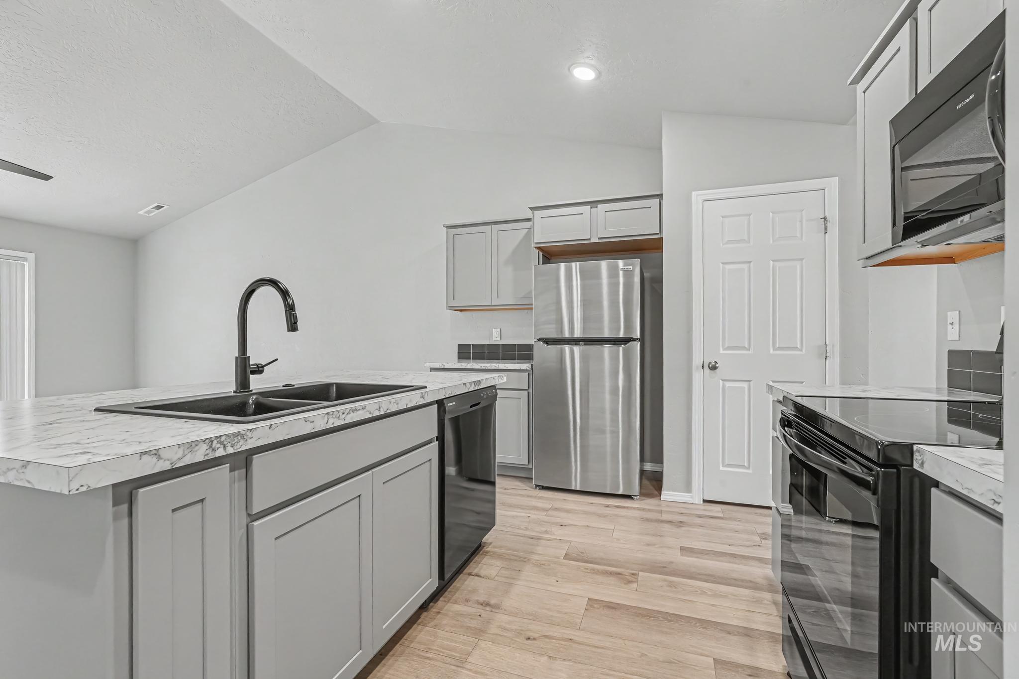 2233 W Trout Lily St Property Photo 13