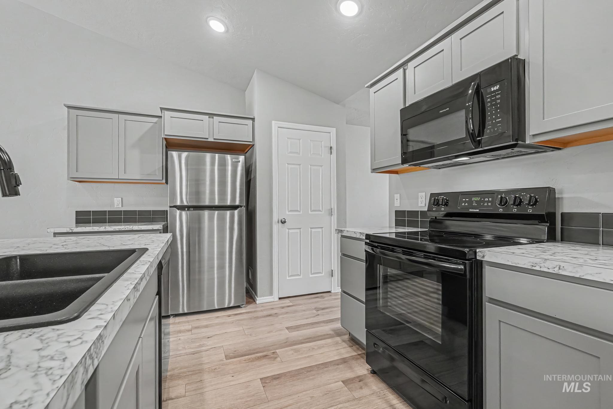 2233 W Trout Lily St Property Photo 14