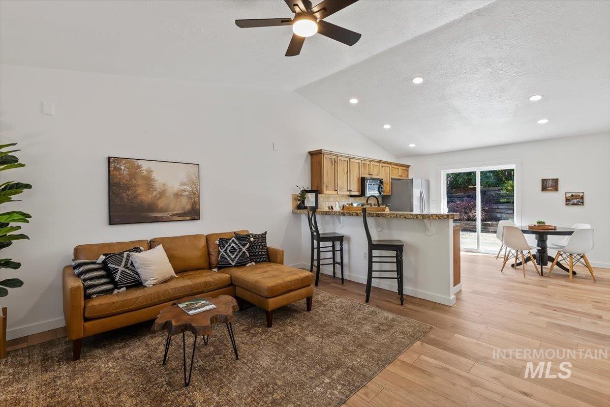 11741 W Aldershot Property Photo 6
