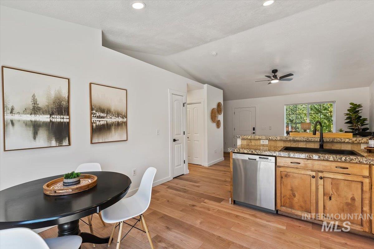 11741 W Aldershot Property Photo 14