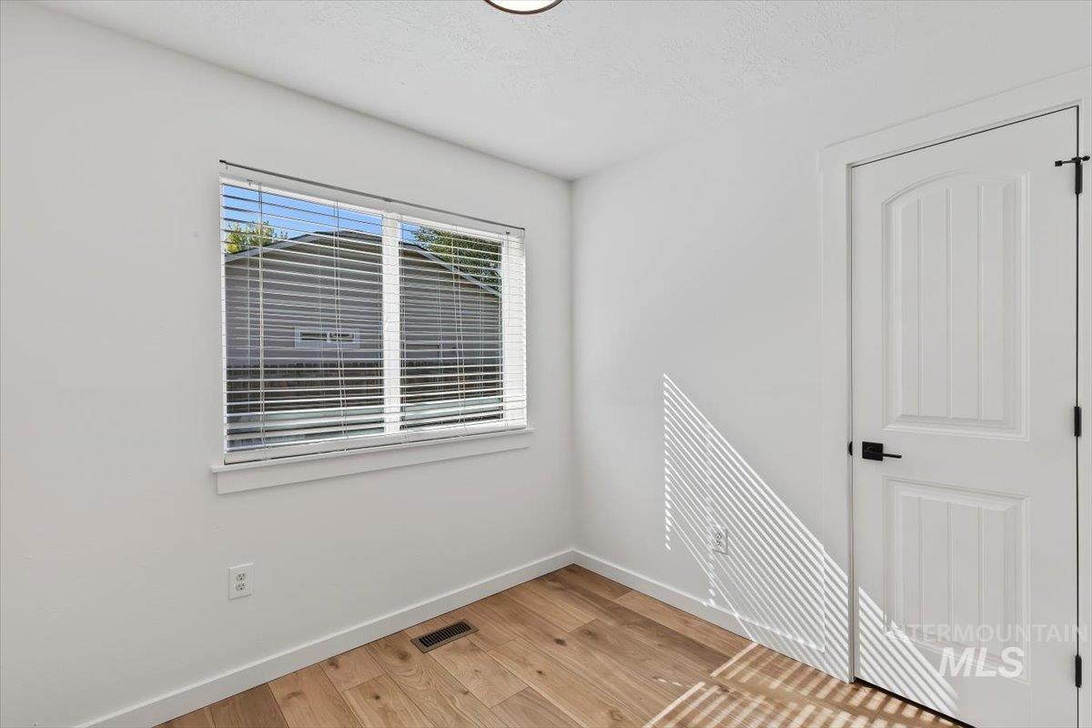 11741 W Aldershot Property Photo 19